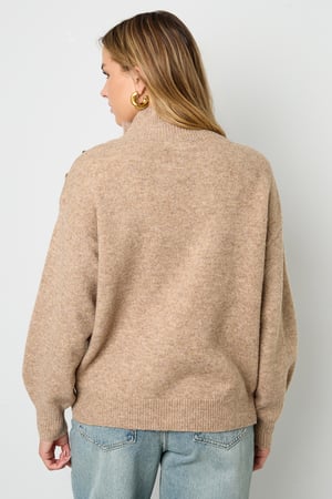 Sweater with buttons on the shoulder h5 Picture11